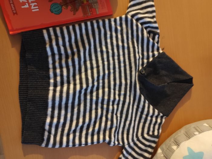 Vends pull léger taille 12-18 mois