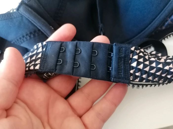 Soutien gorge sans complexe taille 90E - photo numéro 4