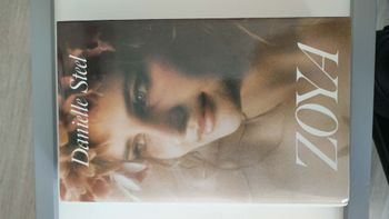 Zoya - Danielle Steel