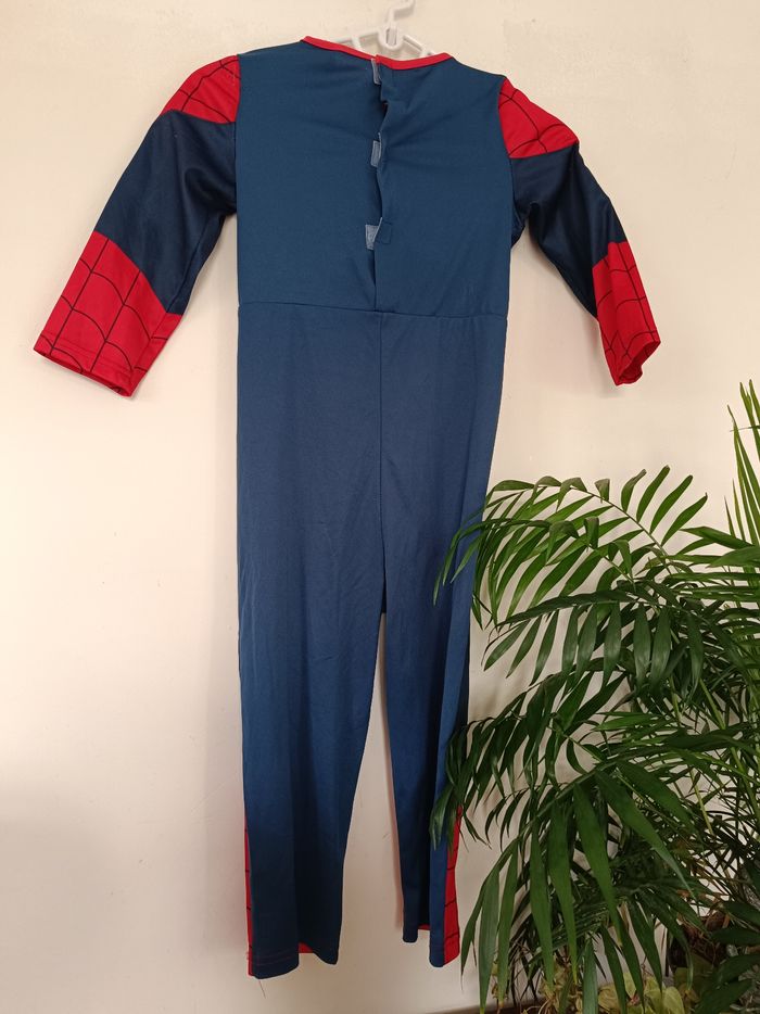 Déguisement Spiderman 5/6 ans - photo numéro 3