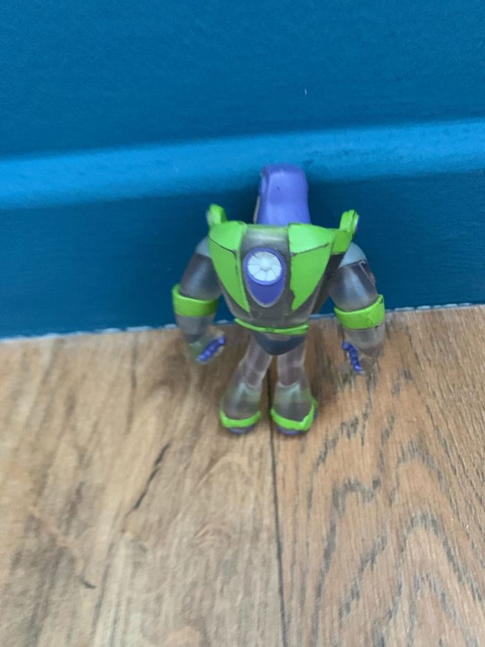 buzz l'éclair - photo numéro 4