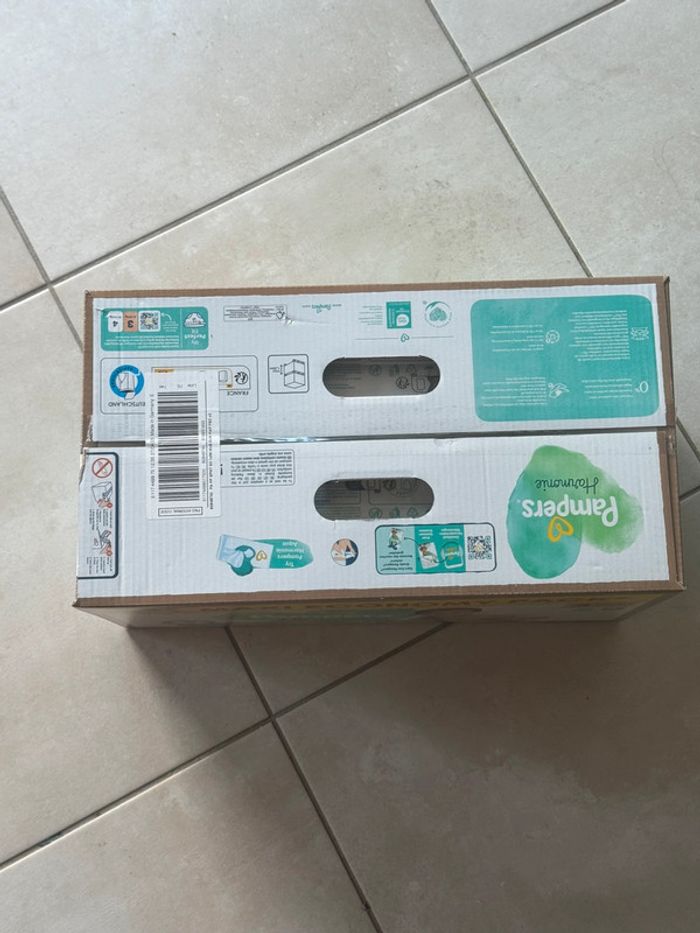 Carton couches Pampers harmonie taille 3 NEUF - photo numéro 3