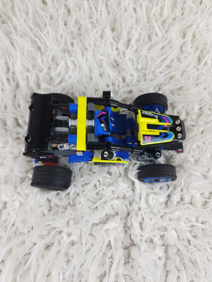 Le buggy tout terrain de courses Lego n ° 42164 🎅 - photo numéro 3