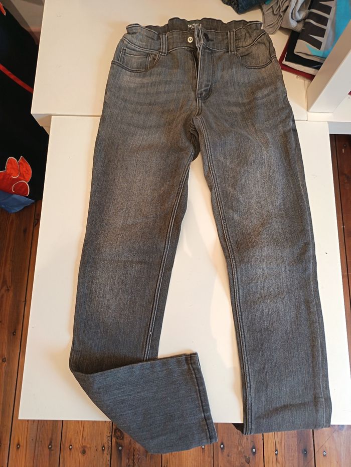 Lot de jeans et 1 jogging - photo numéro 5