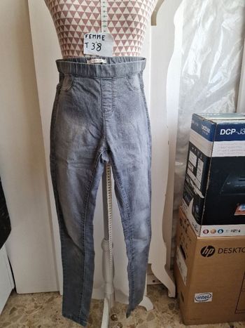 Jegging, gris,taille haute,forme slim,en très très bon état, en coton & elasthanne