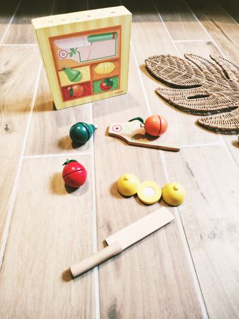 🍅Coffret dinette fruits et légumes en bois à scratch marque Djeco
