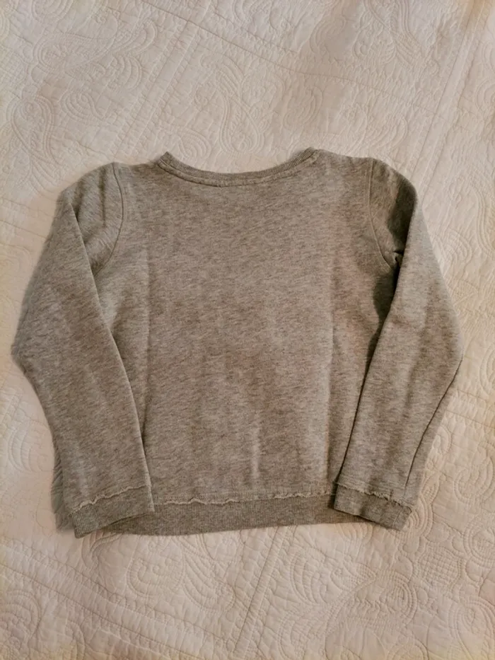 Sweat gris étoiles paillettes - H&M - 9 ans - photo numéro 3