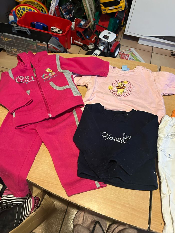Lot de  14 vêtement taille 2 ans - photo numéro 5