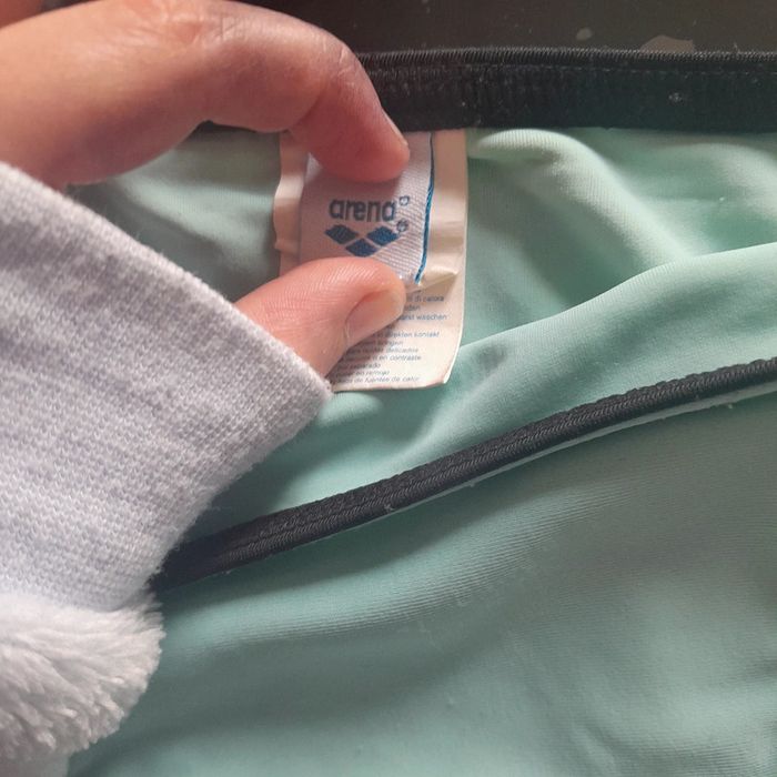 Slip de bain 10 ans arena en bon état - photo numéro 3