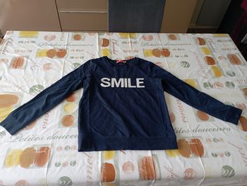 Pull marine manches longues 12 ans tissaia 2€