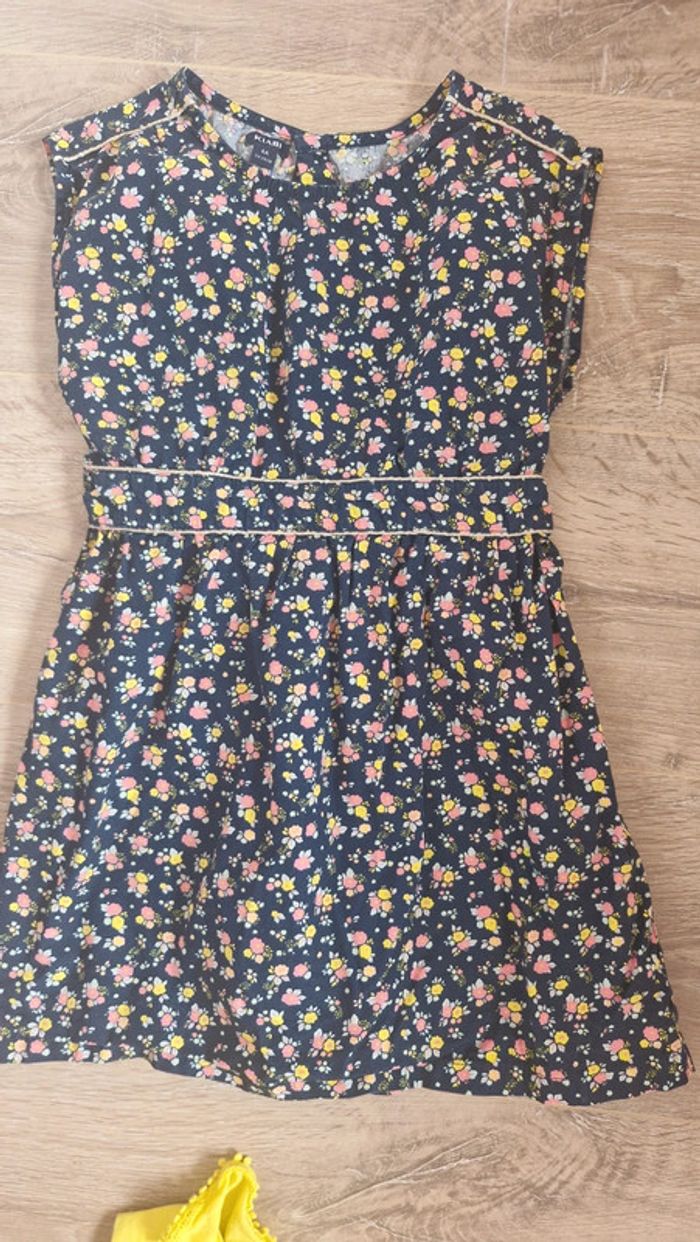Jolie robe fleurie liberty dos nu 6 ans kiabi