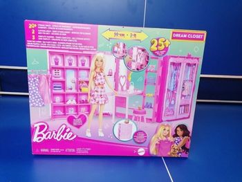 Poupée Barbie Dressing de rêve MATTEL neuf et emballé idéal pour cadeau de Noël