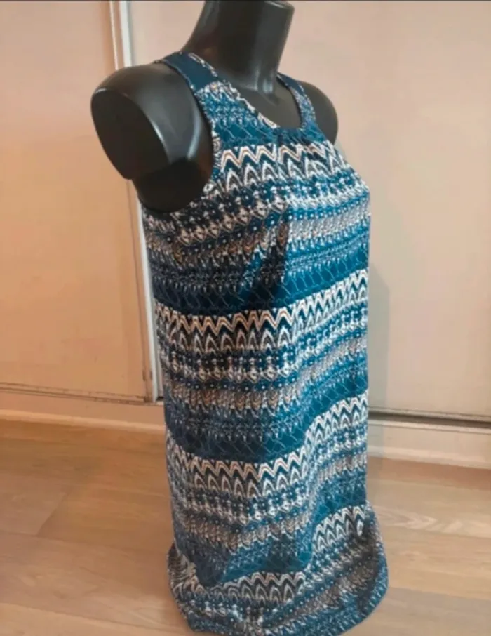 Robe élégante taille : S 📦 - photo numéro 2