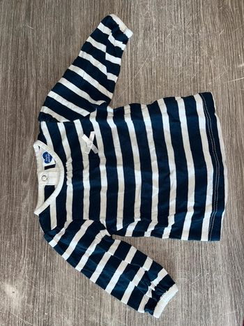 TEE shirt neuf