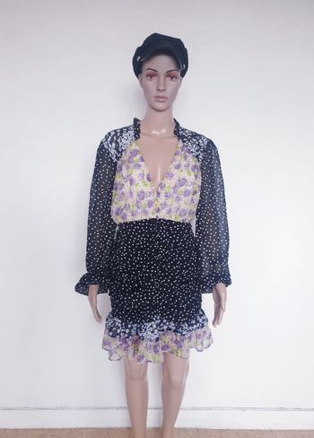 Magnifique robe à pois fleurie