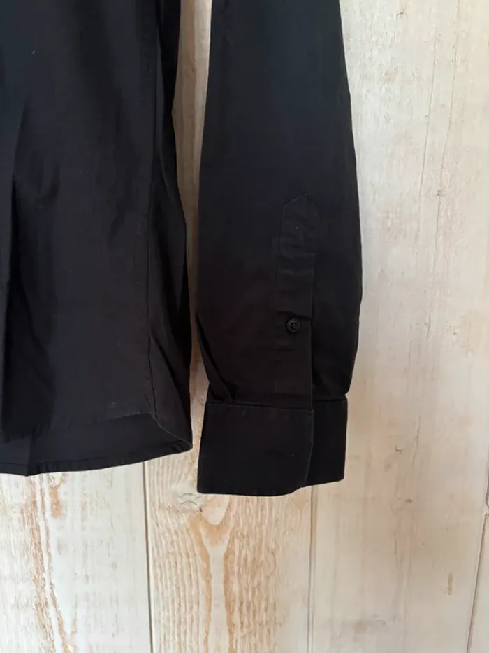 Chemise noir - photo numéro 4