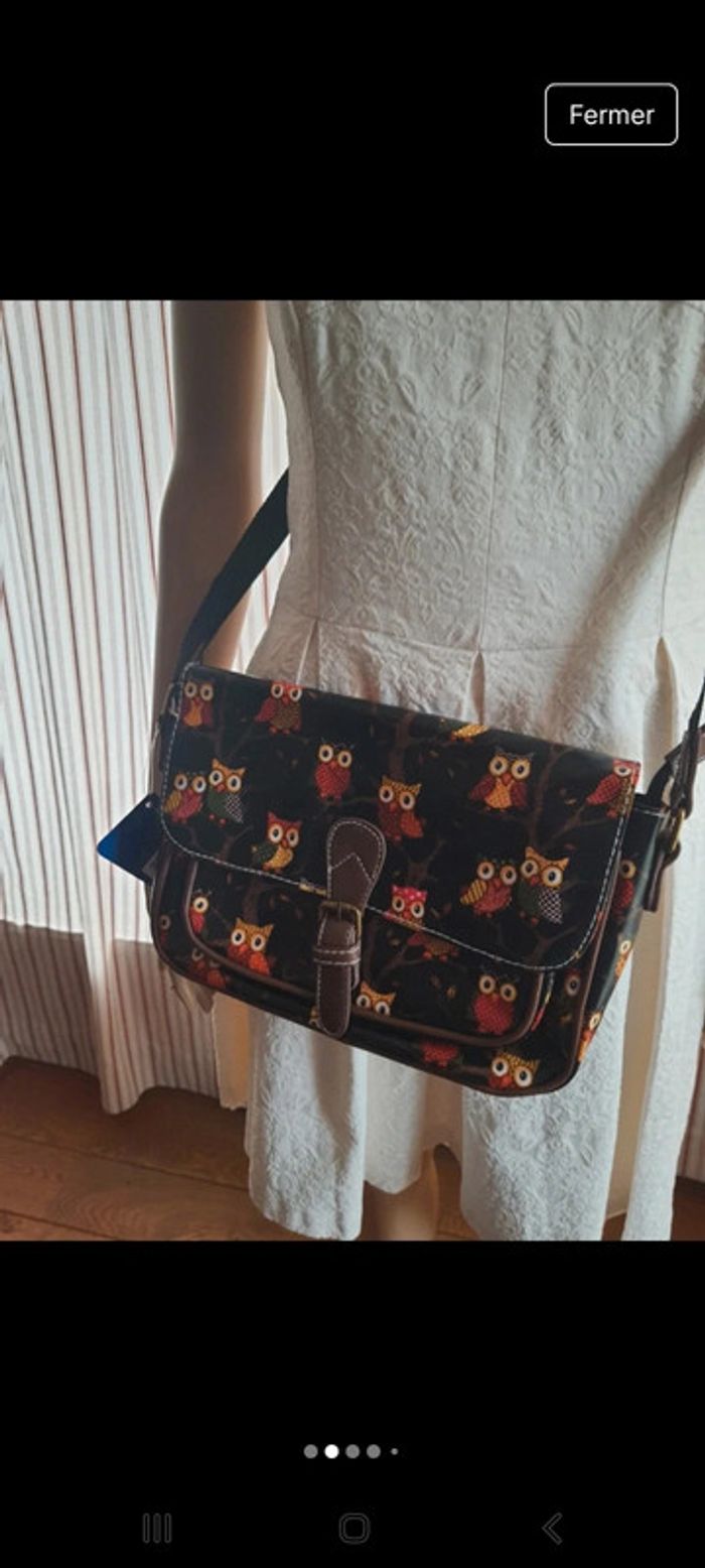 Jolie Sac à main noir/ marron Mfhandbags
neuf - photo numéro 2