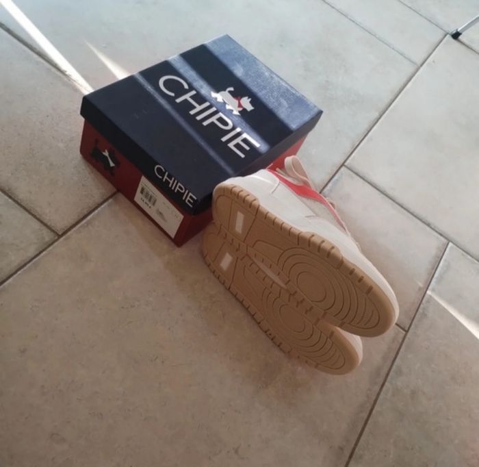 Basket fille taille 34 - photo numéro 3