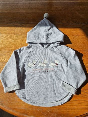 Sweat à capuche Marie