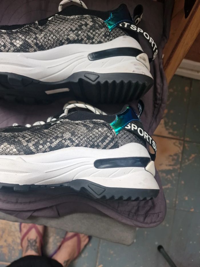 Tennis a donner sur demande avec tout achat - photo numéro 6
