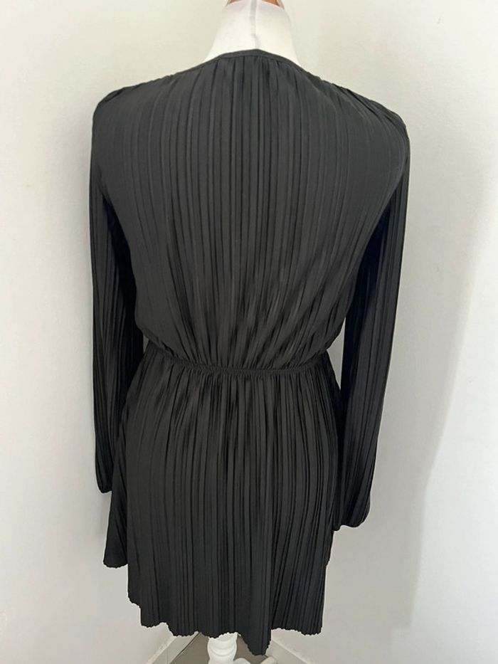 Robe noire plissée cintrée Zara S - photo numéro 5