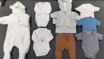 Lot vêtements naissance - 9 articles