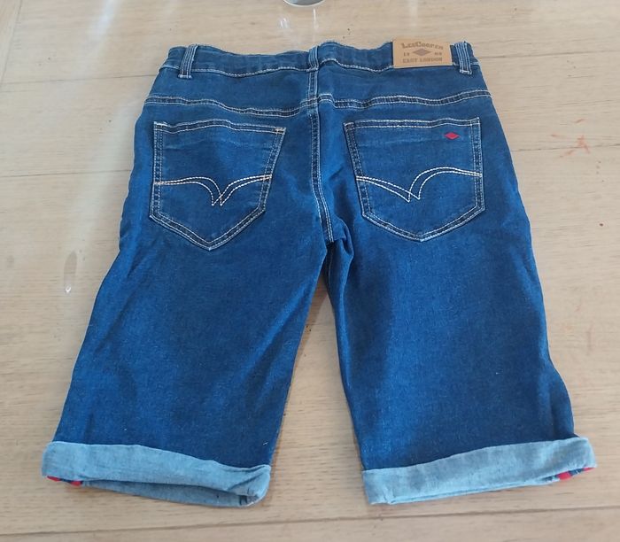 Joli bermuda garçon 10ans en très bon état - photo numéro 2