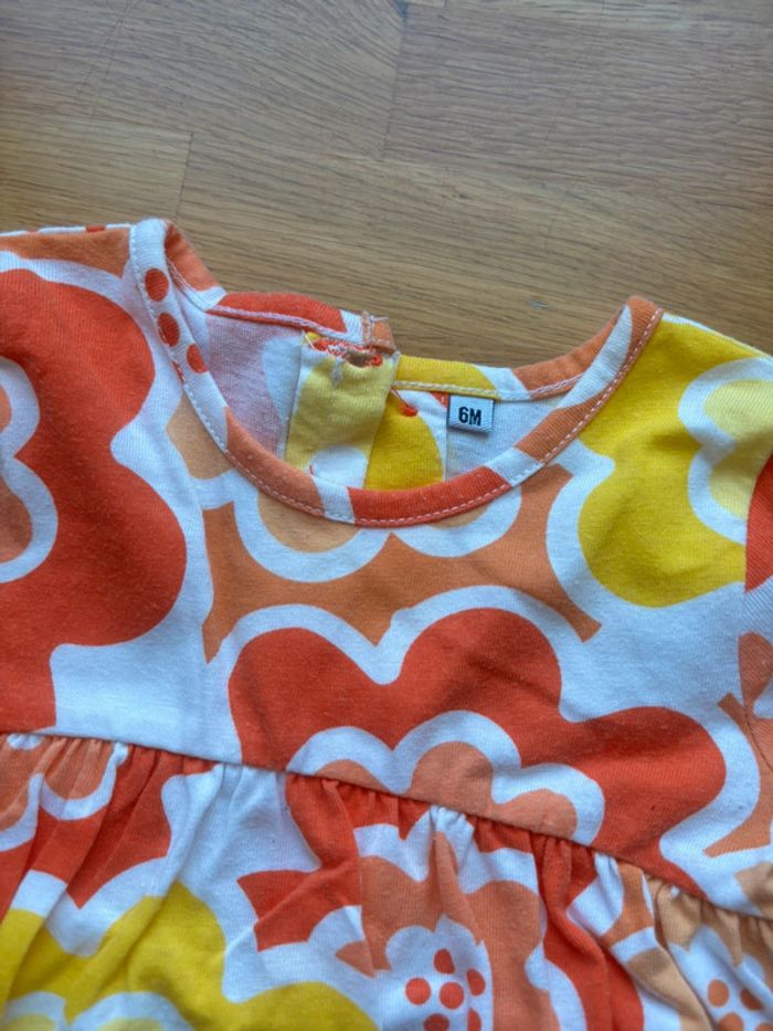 Jolie robe 6 mois fille neuve - photo numéro 2