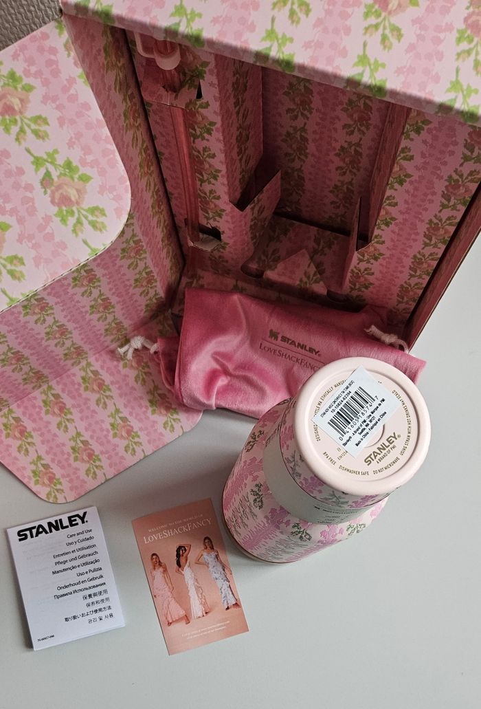 Gourde Stanley × LoveShackFancy 1,2L – Édition Lupin – Neuve - photo numéro 4
