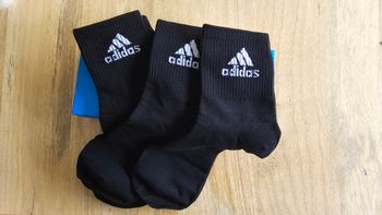 lot chaussettes adidas