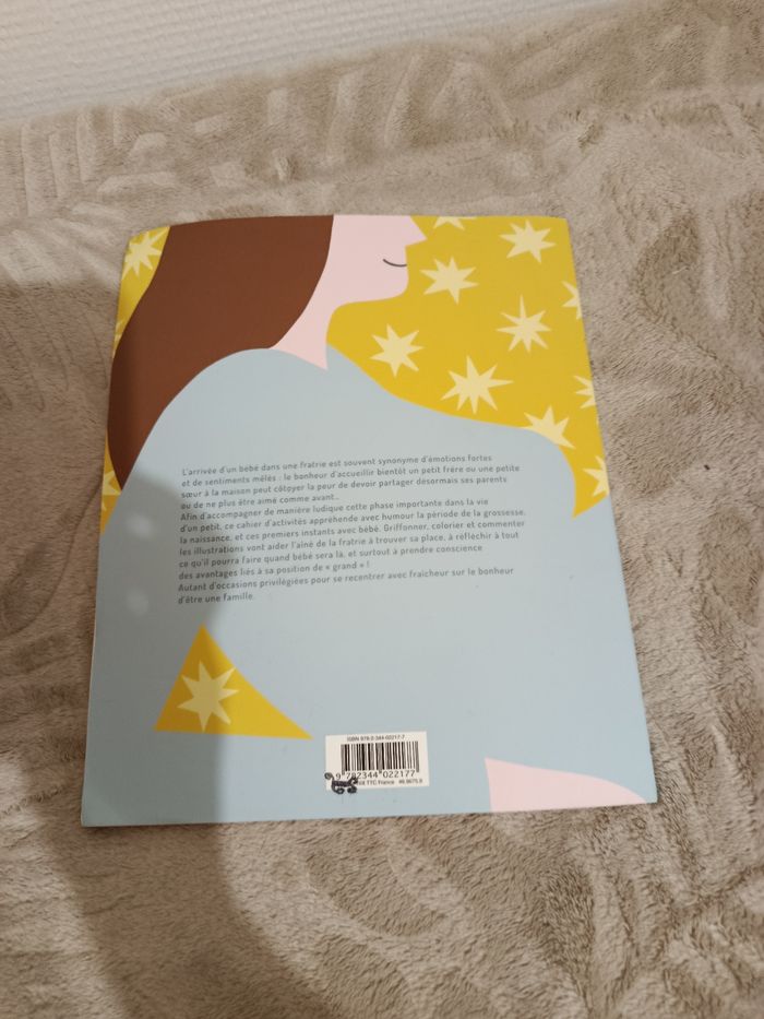 Livre : bébé arrive - photo numéro 2