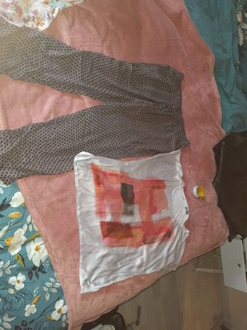 T shirt t44 et pantalon t40