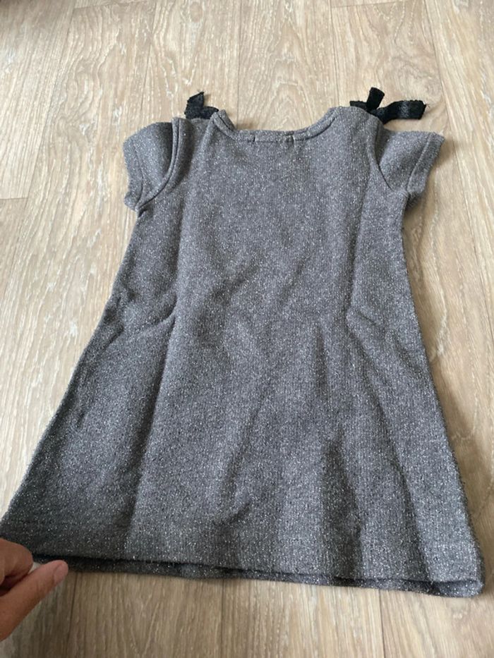 Robe 3/4 ans - photo numéro 2