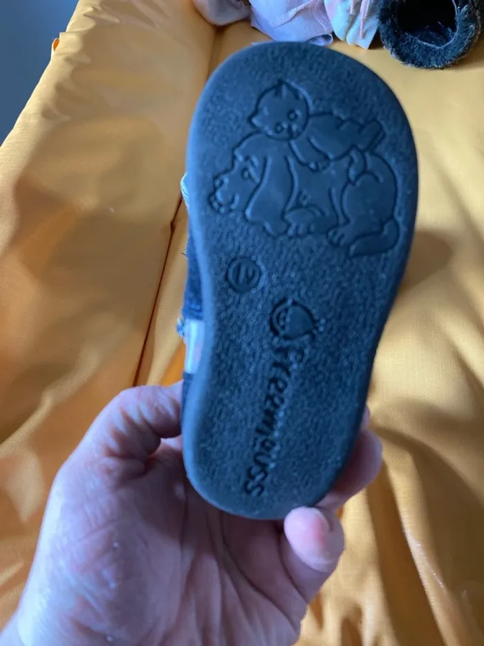 Chaussure bébé taille 19 - photo numéro 3