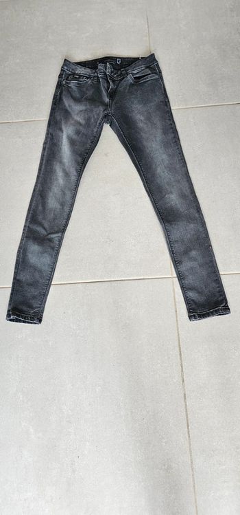 Jean noir Superdry taille 38