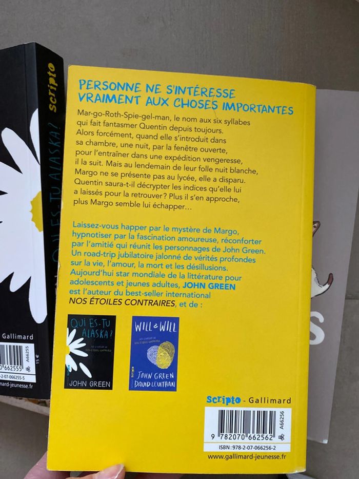 Vend 2 livres de John Green - photo numéro 3