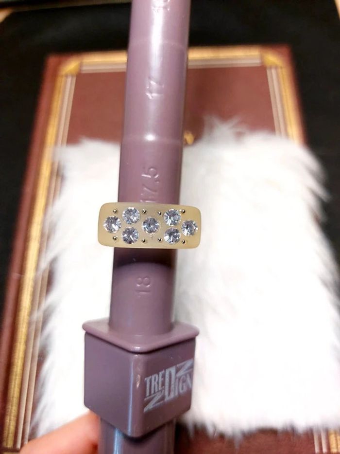 Magnifique bague couleur crème chromée avec strass blanc 00's - photo numéro 6