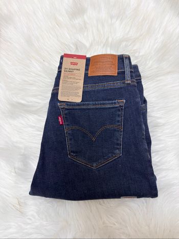 Jean Levi’s 311 Shaping Skinny – Taille W30 L32 – Bleu brut – Neuf avec étiquette