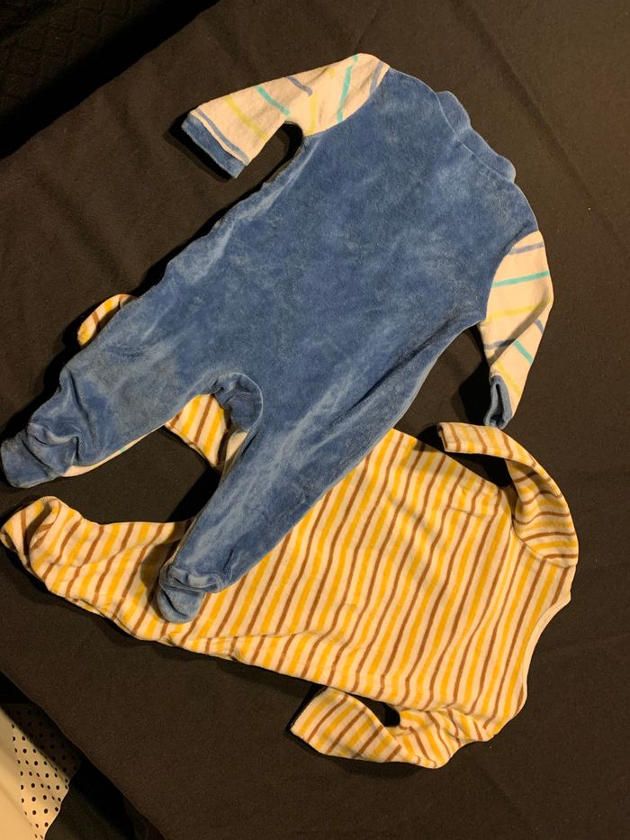 Lot 2 pyjamas velours 3 mois Girafes 🦒 - photo numéro 3