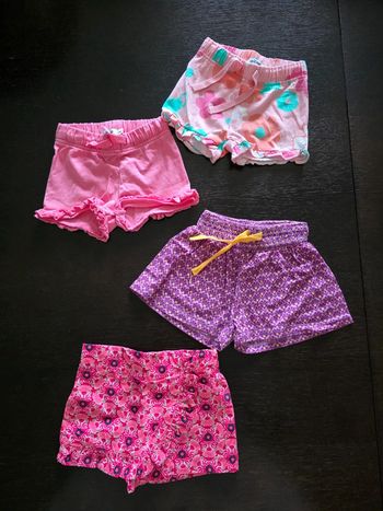 Lot de 4 shorts en 6 mois