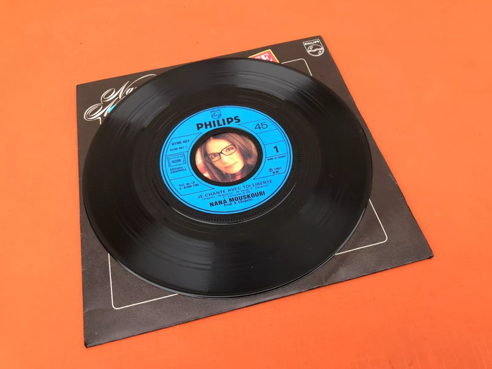 Vinyle 45 tours Nana Mouskouri Je chante avec toi Liberté (1981) Philips 6198467 - photo numéro 5