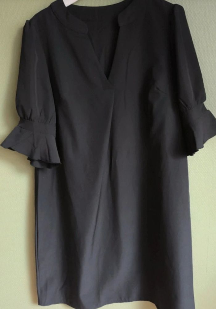Robe noir