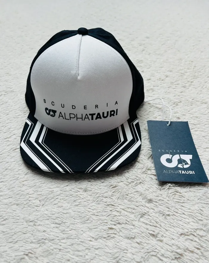 Casquette Alpha Tauri
