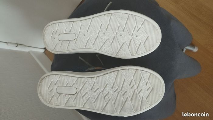 Baskets Neuve Yumas 34 - photo numéro 8