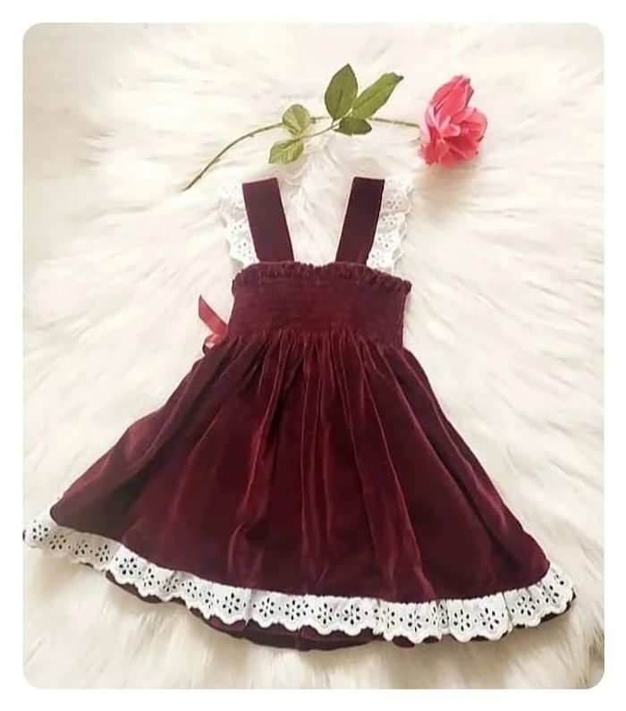 Robe chasuble vintage France années 80 en velours et dentelle anglaise - photo numéro 2