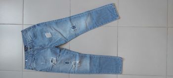 Jeans troué 36