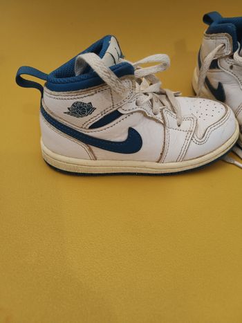 Jordan enfant taille 25 