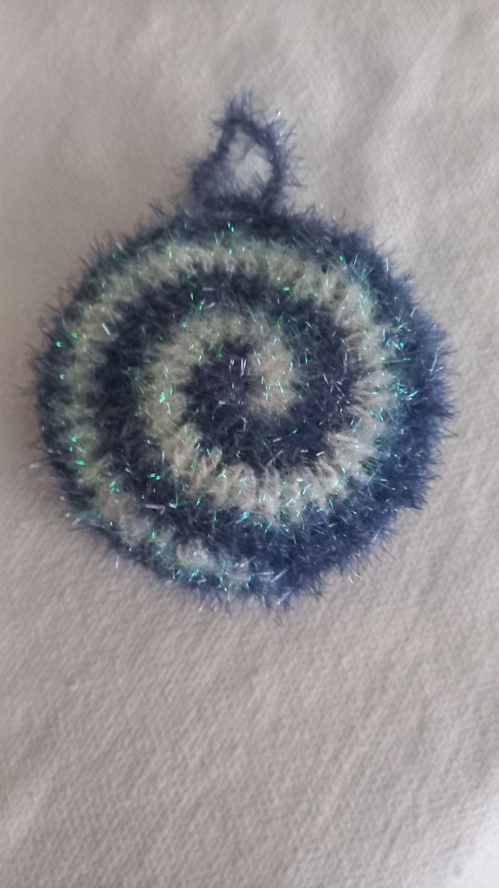Éponge tawashi   spirale Bleu et blanc - photo numéro 2