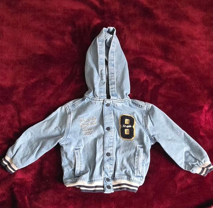 vestes  jeans 2-3ans tape a l'œil