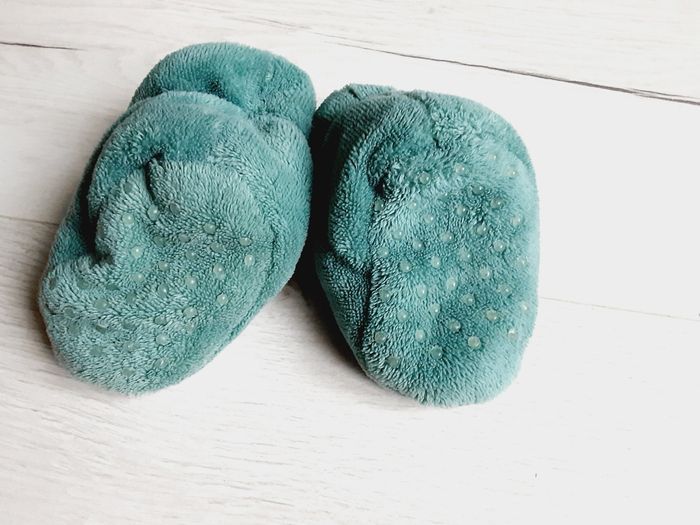 Chaussures chaussons molletonnés mixte garçon fille  antidérapants pointure 17 - photo numéro 4